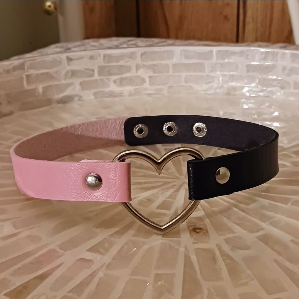 Pink & Black Heart Pendant Choker Necklace